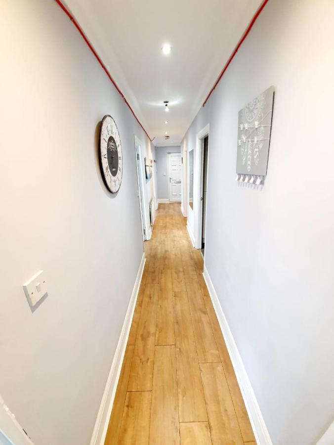 3 Bedroom Apartment Next To Westcliff-On-Sea Station Southend-on-Sea Exteriér fotografie